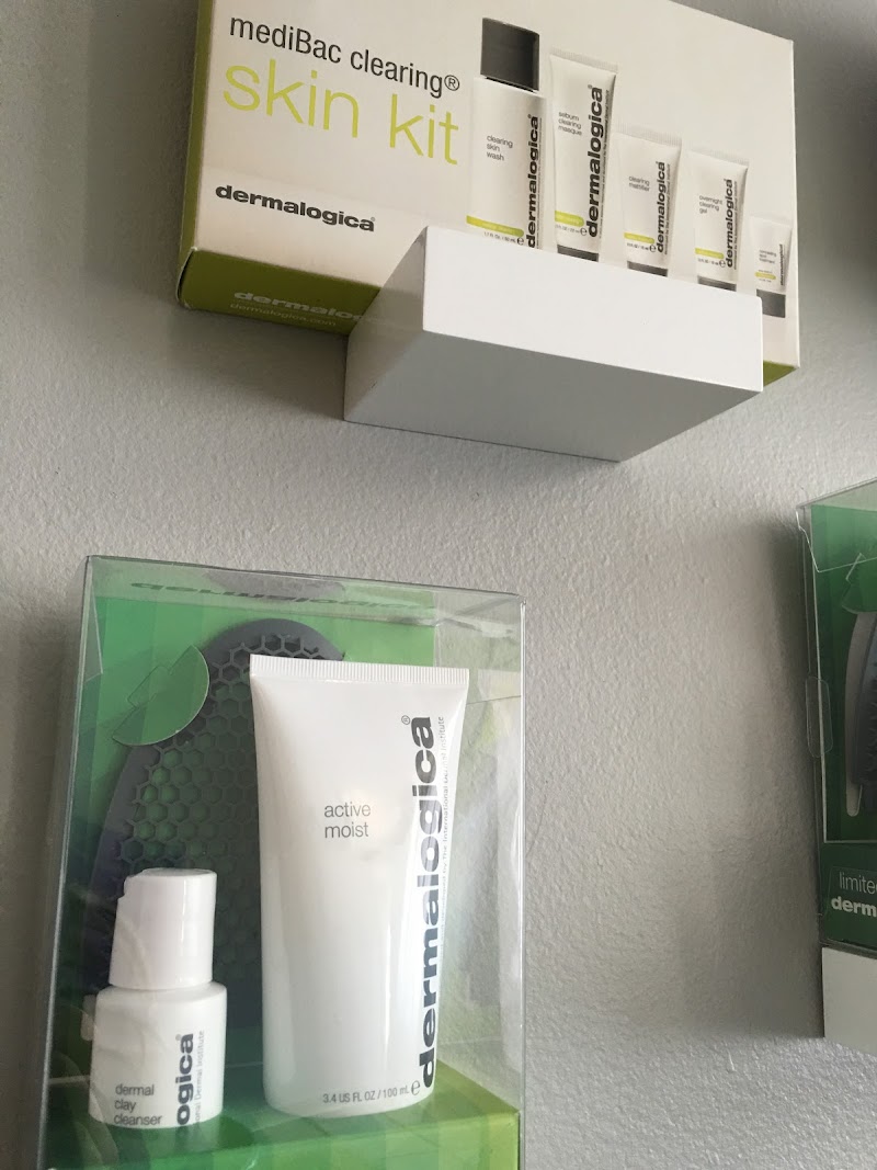 Leah's Place salon workspace