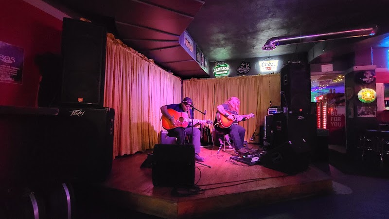 Triple Nickel Tavern atmosphere